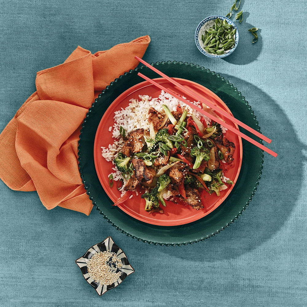 30 Min Pork & Veggie Gochujang Stir-Fry